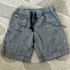 Fun preppy art splattered Bonpoint boys shorts size 4